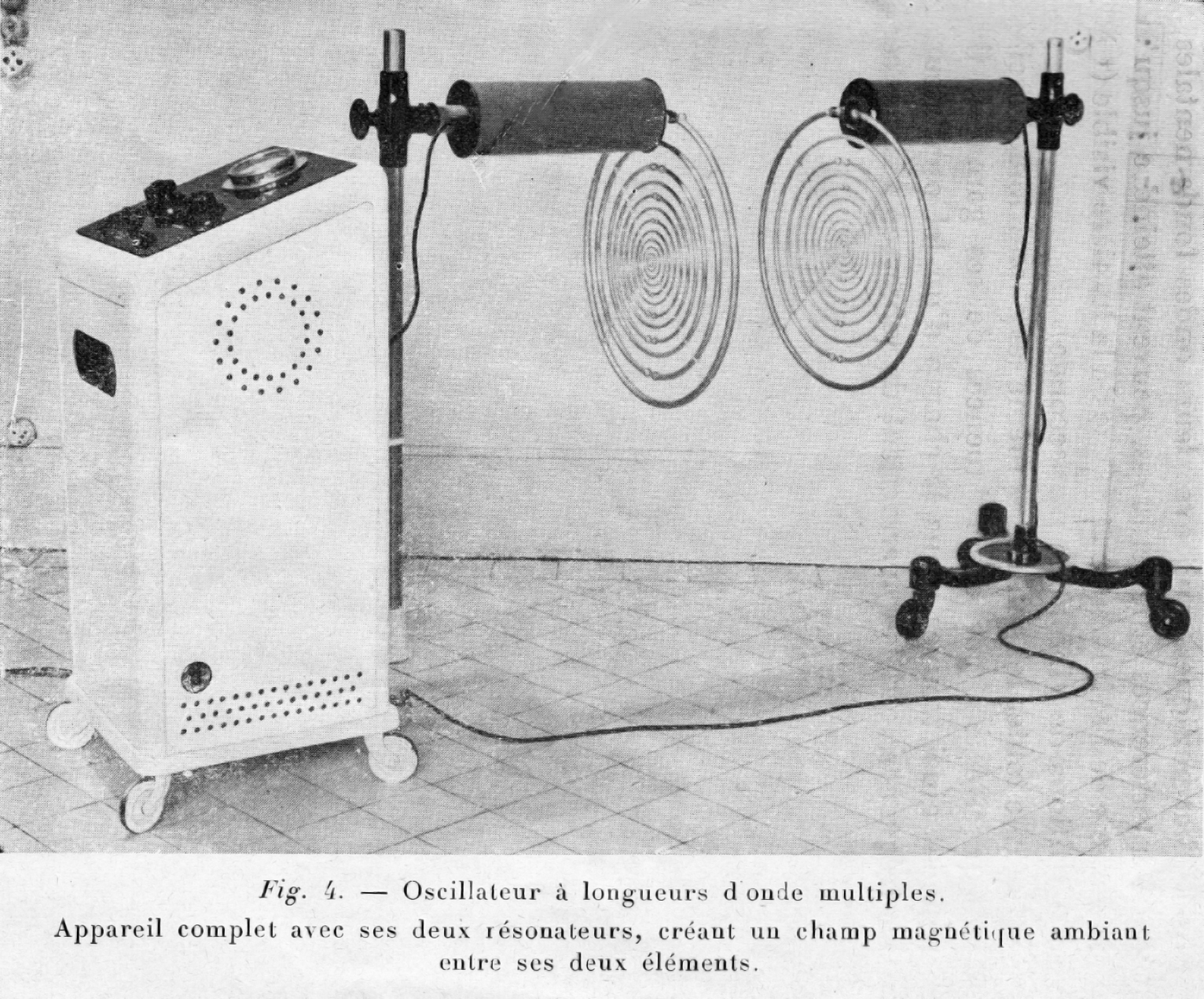 Historical photograph of a Lakhovsky oscillator apparatus